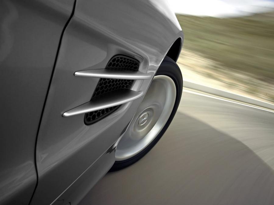  Mercedes-Benz SL500 2006 года  (фото 23 из 40)